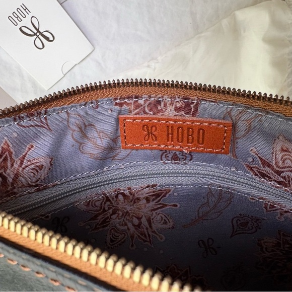 HOBO INTERNATIONAL Darcie Leather Crossbody Wristlet Shoulder Bag Purse NWT - Picture 12 of 14